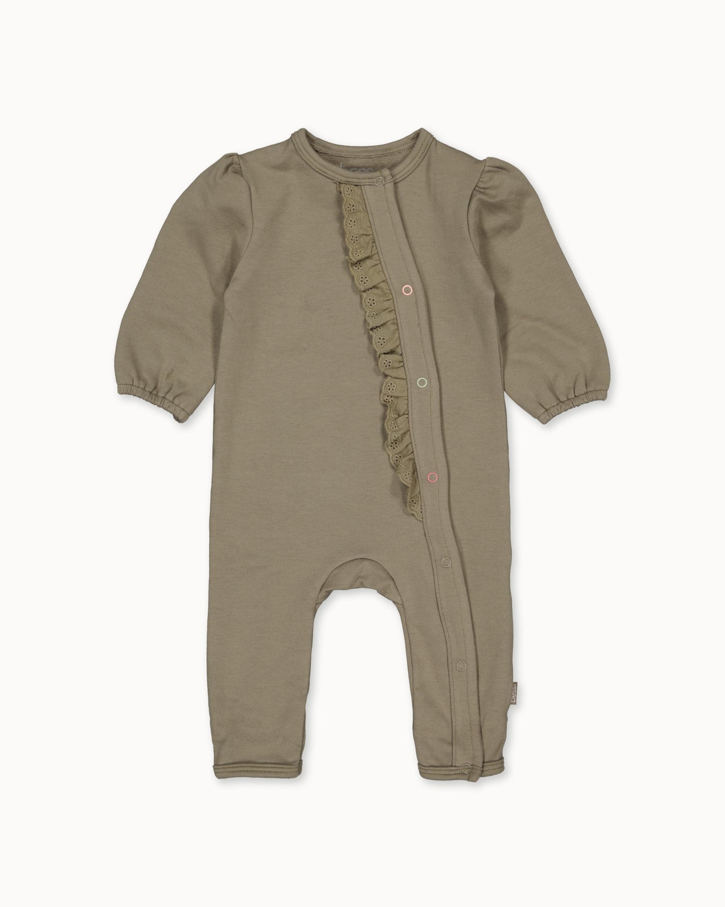 Suit Ruffles | Walnut