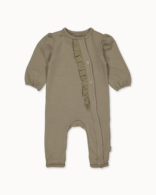 Suit Ruffles | Walnut